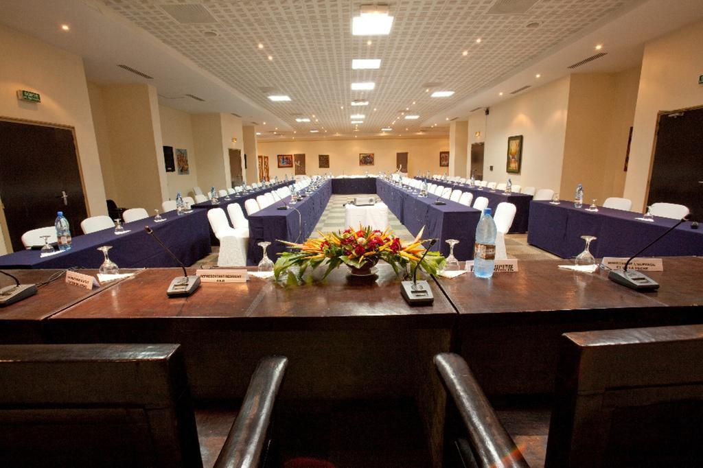 Hotel El Farouk במאקו מראה חיצוני תמונה