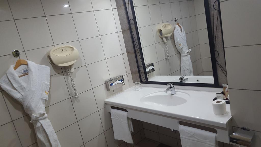 Hotel El Farouk במאקו מראה חיצוני תמונה